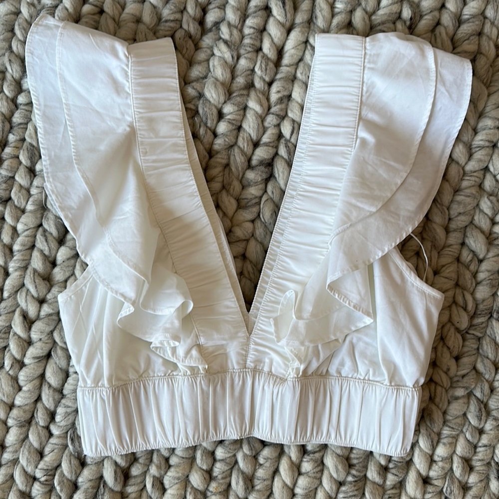 Abercrombie plunge ruffle top